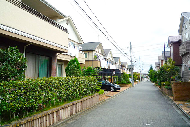 成瀬が丘の閑静な街並